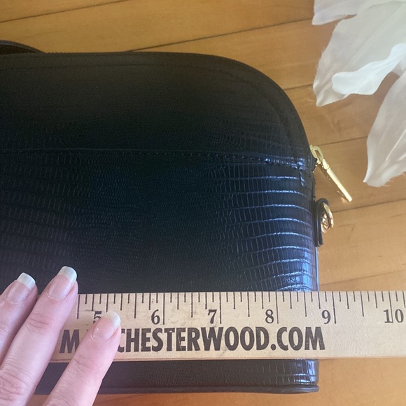 Betsey Johnson 'Margie' Embossed Lizard Crossbody, Black - Picture 8 of 15